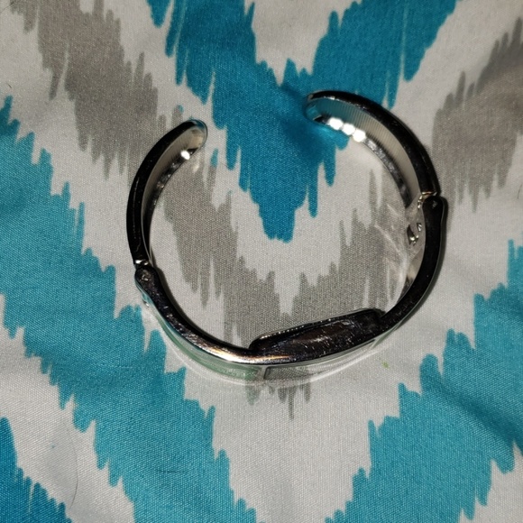 Watch - Picture 3 of 3